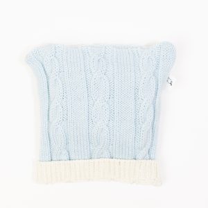 Ice blue cable knit beanie with cream edging